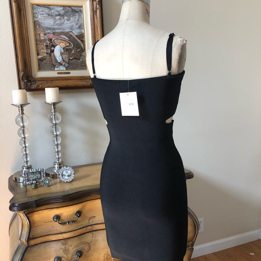 Seek dress - Picture 2 of 2